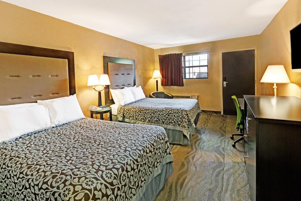 Days Inn By Wyndham Cherokee Near Casino Phòng bức ảnh